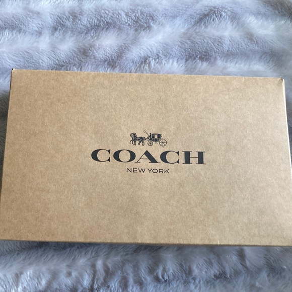 Brand New Coach Leather Accordion Zip Wallet - Cream & Tan - Picture 7 of 7